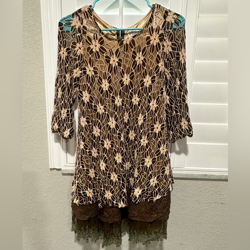 Lady Noiz retro dress, lace and layers, size Small